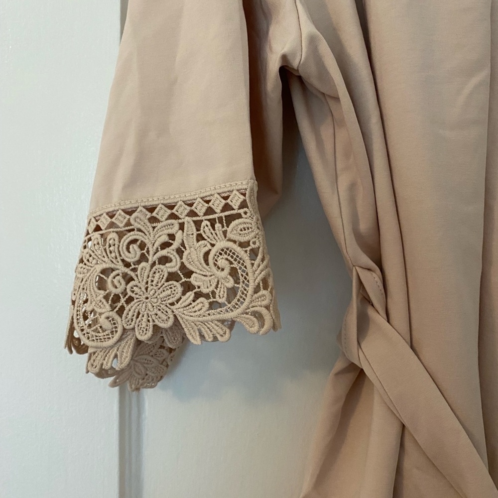 LeRose Bridal Robe - Picture 3 of 4